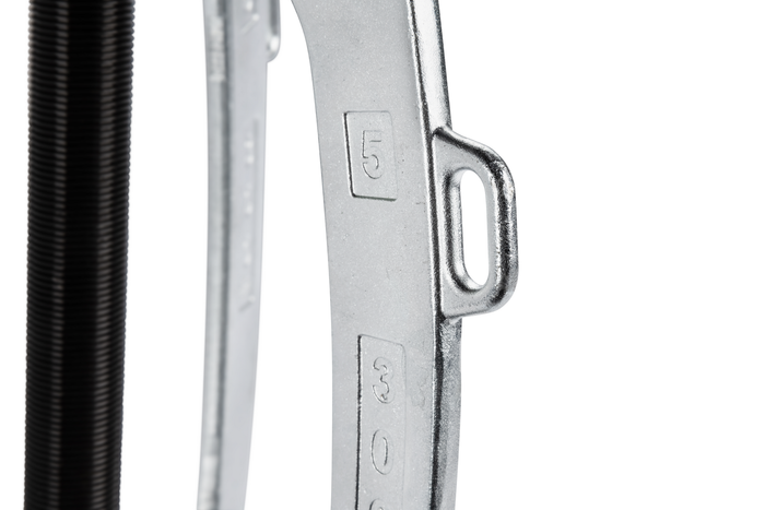 Kukko Handy 2-Arm Industrial Puller with Power-Transmitting and Self-Centring Puller Legs