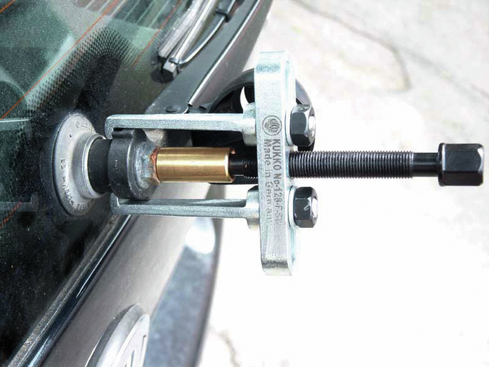 128-F-Sw - 2-Arm Universal Wiper Puller - Kukko - View #10