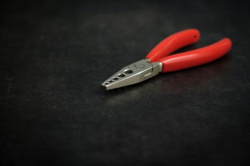 Elora 5 Hole Ringing Plier 470-5